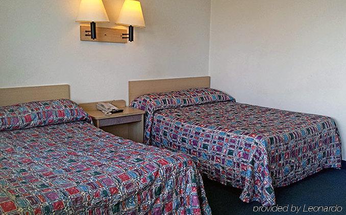 Motel 6 Des Moines South - Airport Exteriör bild